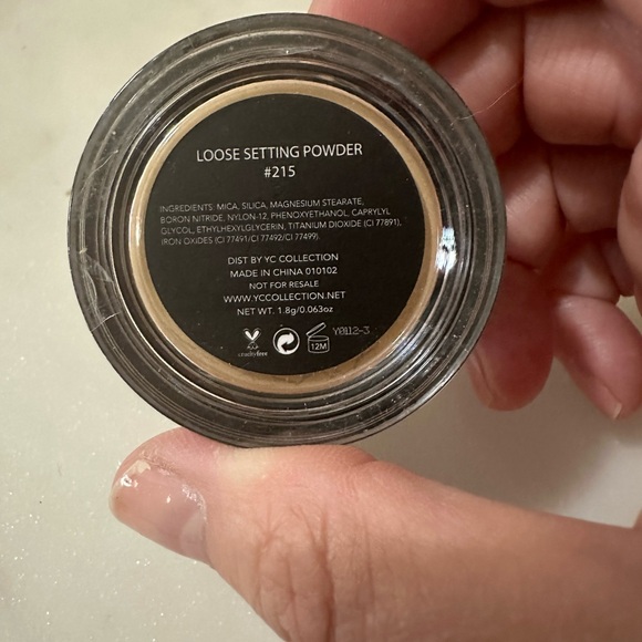 YC Collection Loose Setting Powder #215 - Picture 3 of 4